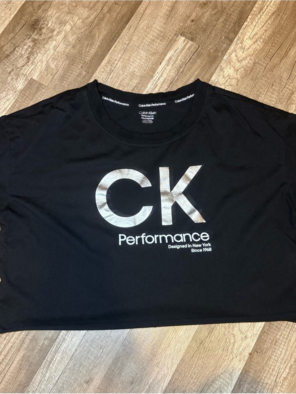Calvin Klein Performance women’s Black Logo Crop Tee